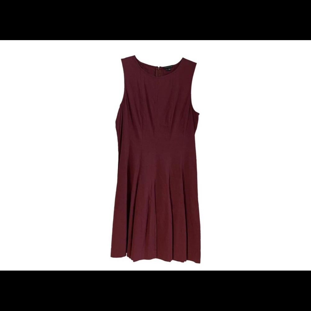Theory
Burgundy Dress. Size 10